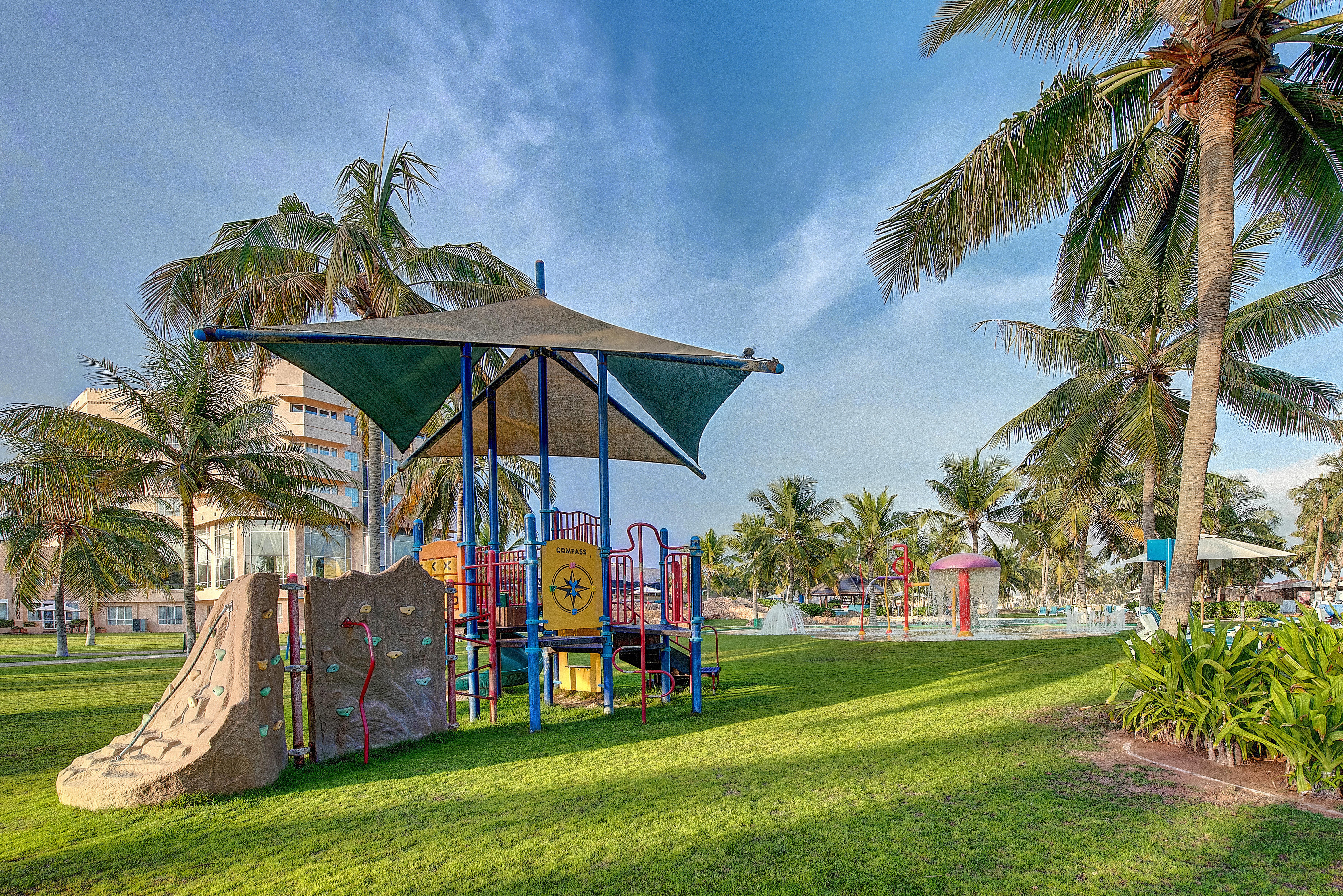 Crowne Plaza By Ihg 5*