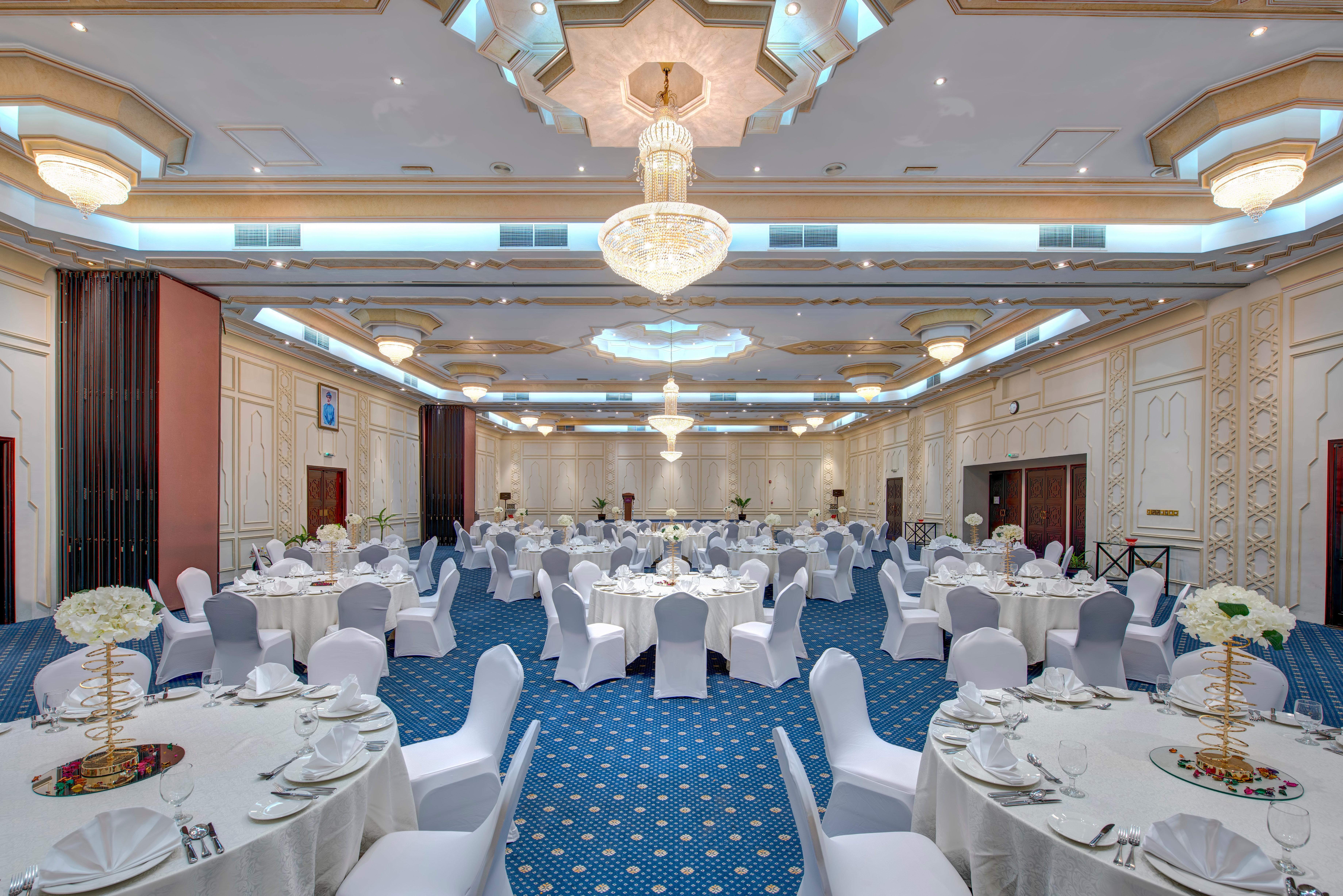 Complex Crowne Plaza By Ihg