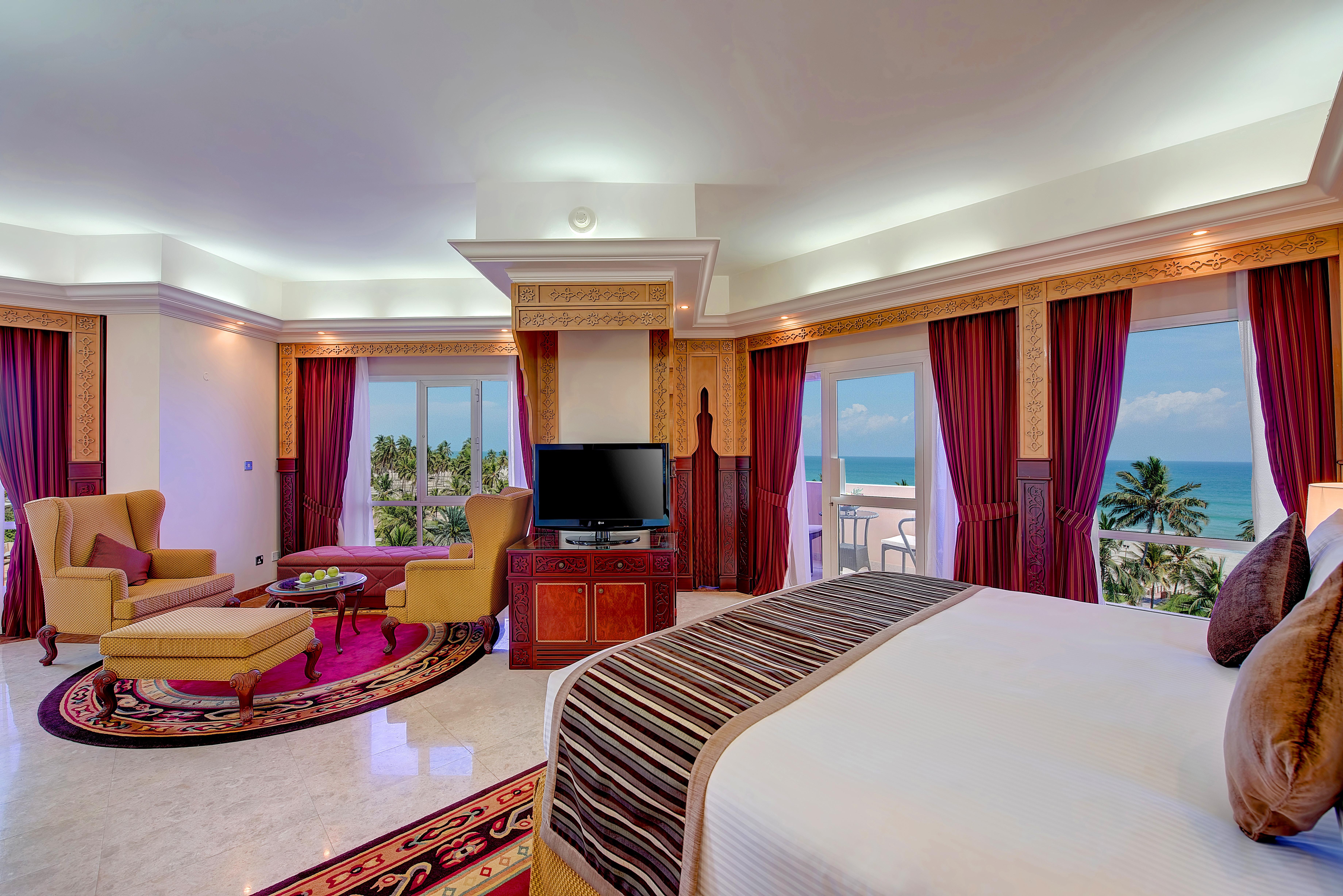 Crowne Plaza By Ihg